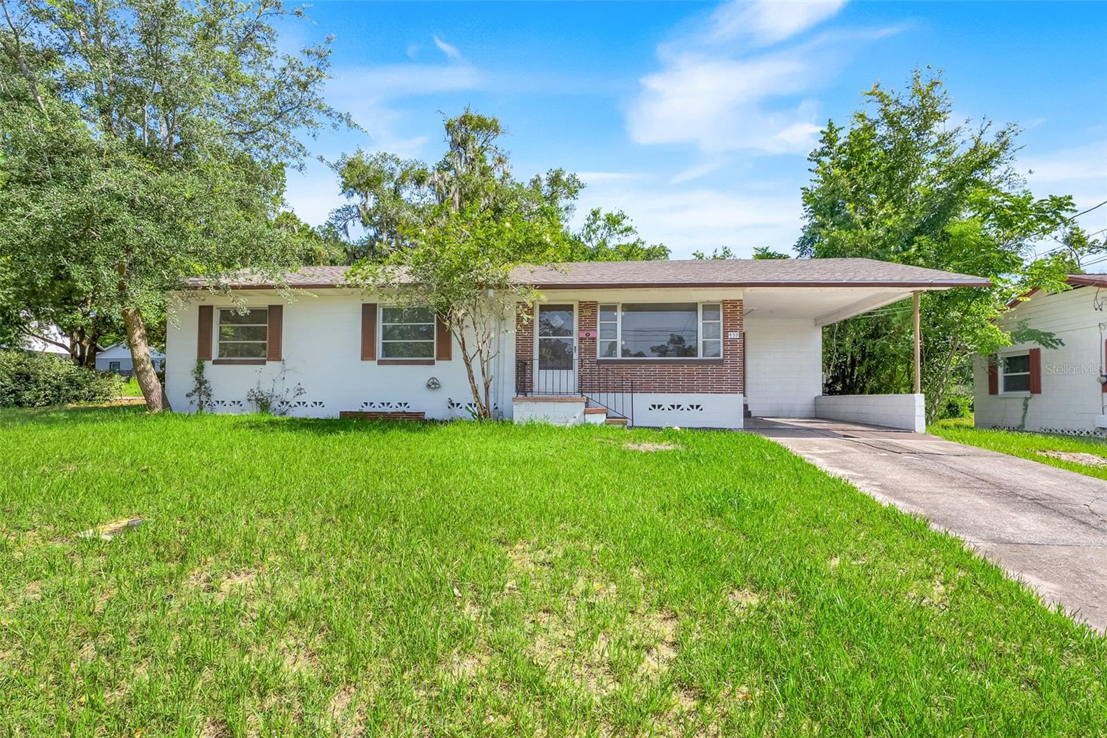 Photo of 439 W WISCONSIN AVENUE DELAND FL 32720