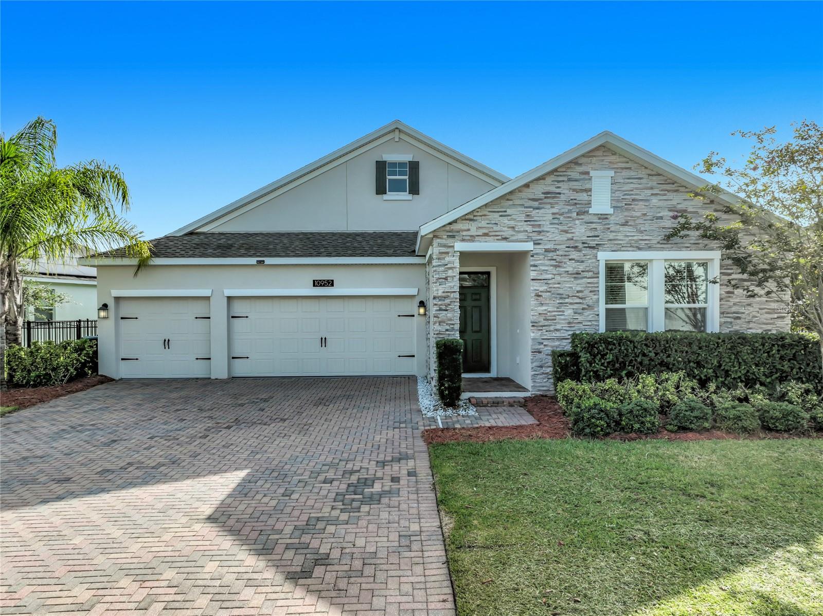 Photo of 10952 LONGLEAF WOODS DRIVE ORLANDO FL 32832