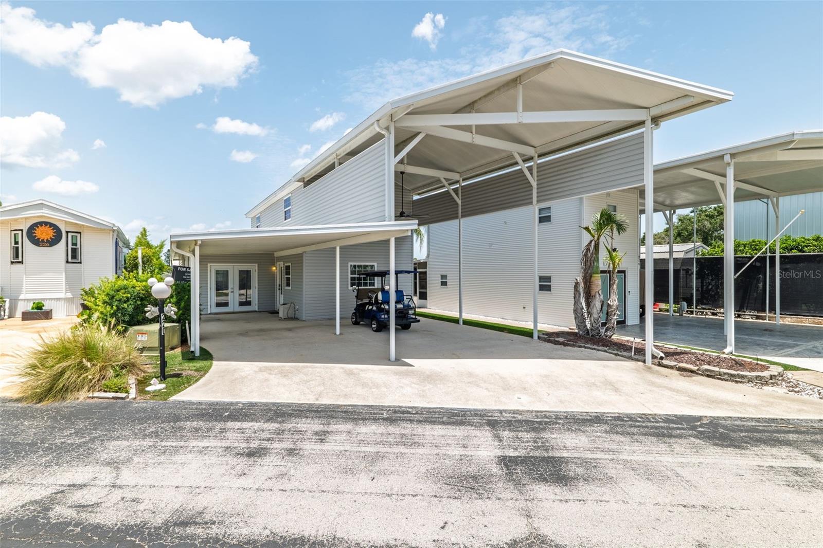 Photo of 220 ST GEORGE DRIVE DAVENPORT FL 33837