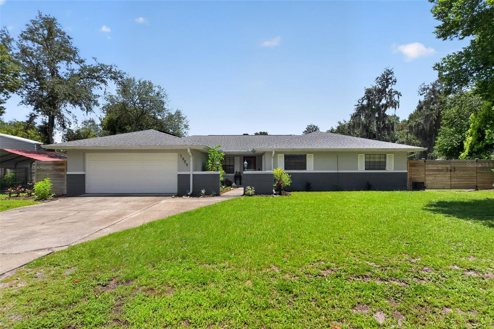 Photo of 1909 CARRIN STREET DELTONA FL 32738