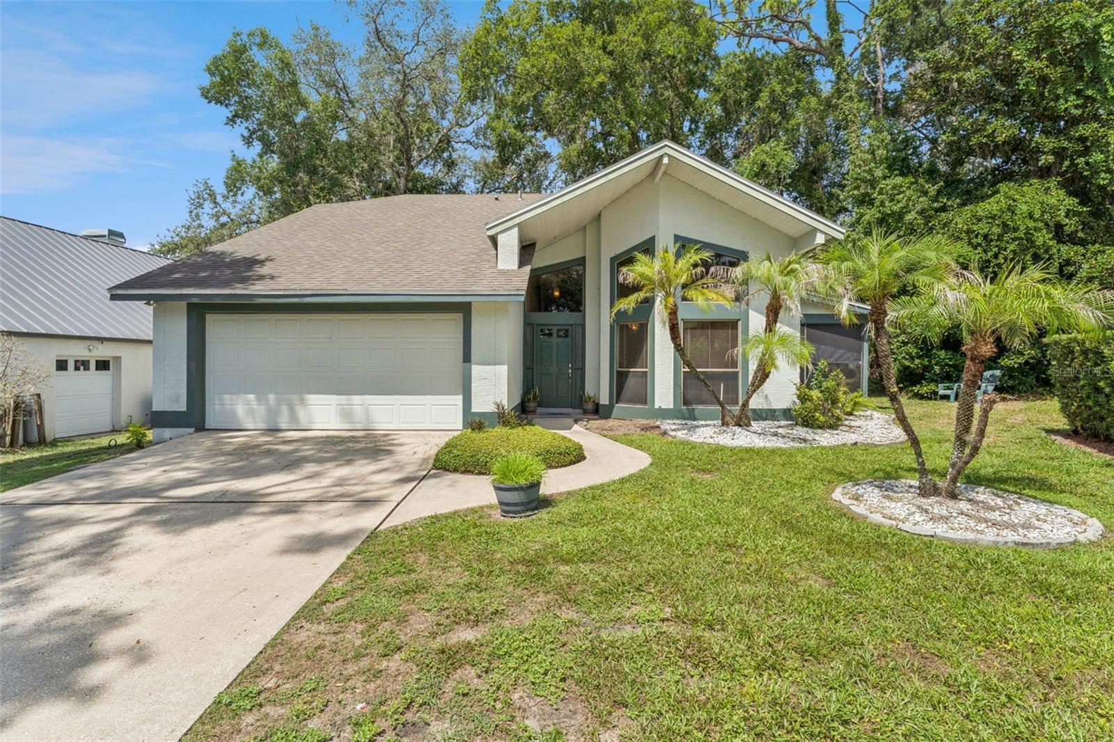 Photo of 1068 COTTONWOOD COURT APOPKA FL 32712