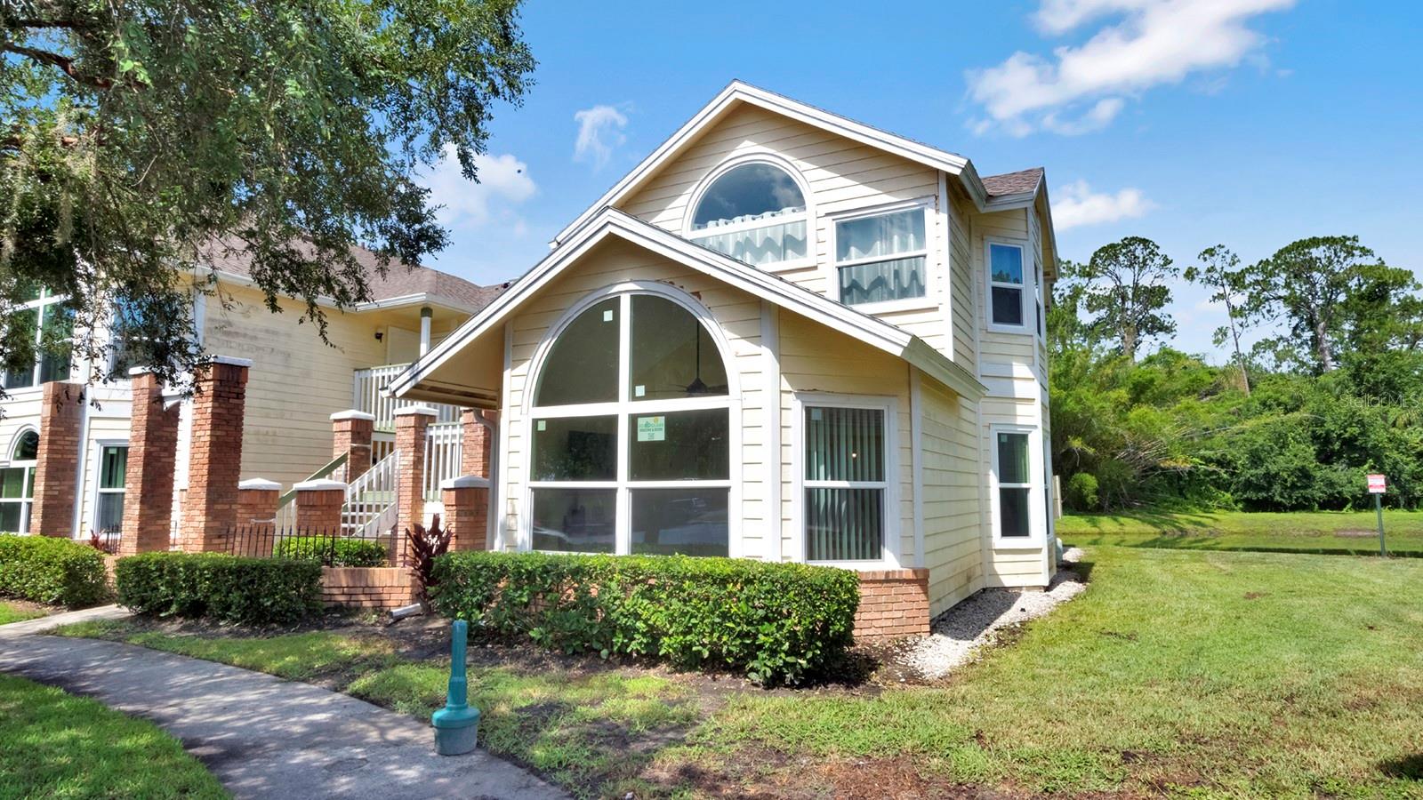 Photo of 5009 LAGUNA BAY CIRCLE #39 KISSIMMEE FL 34746
