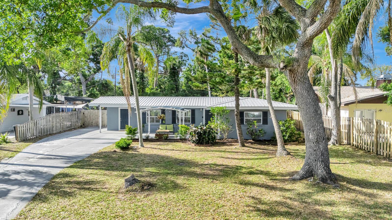 Photo of 2510 51ST AVENUE TERRACE BRADENTON FL 34207