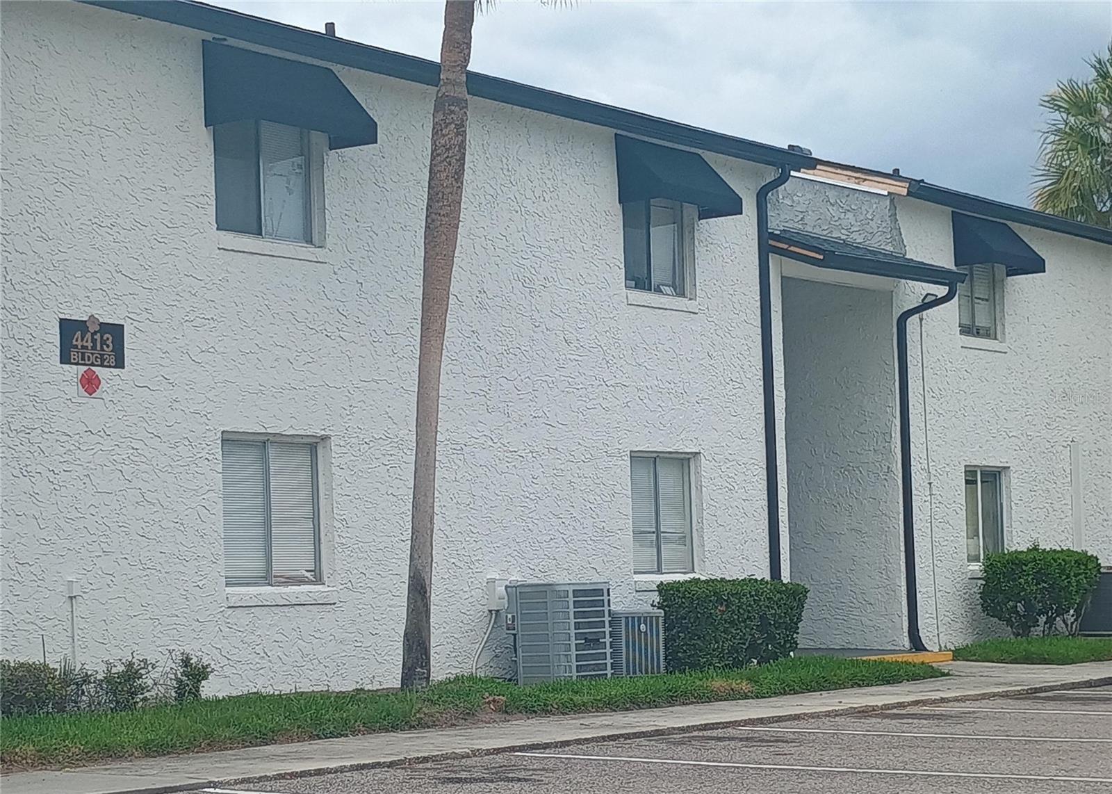 Photo of 4413 S SEMORAN BOULEVARD #6 ORLANDO FL 32822
