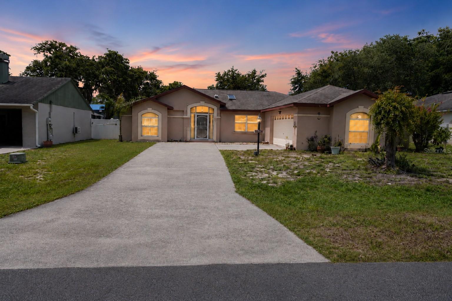 Photo of 11130 FOUNTAIN LAKE BOULEVARD LEESBURG FL 34788