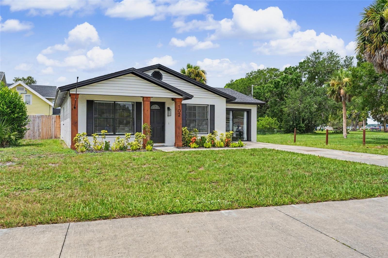 Photo of 102 SHORE DRIVE OLDSMAR FL 34677