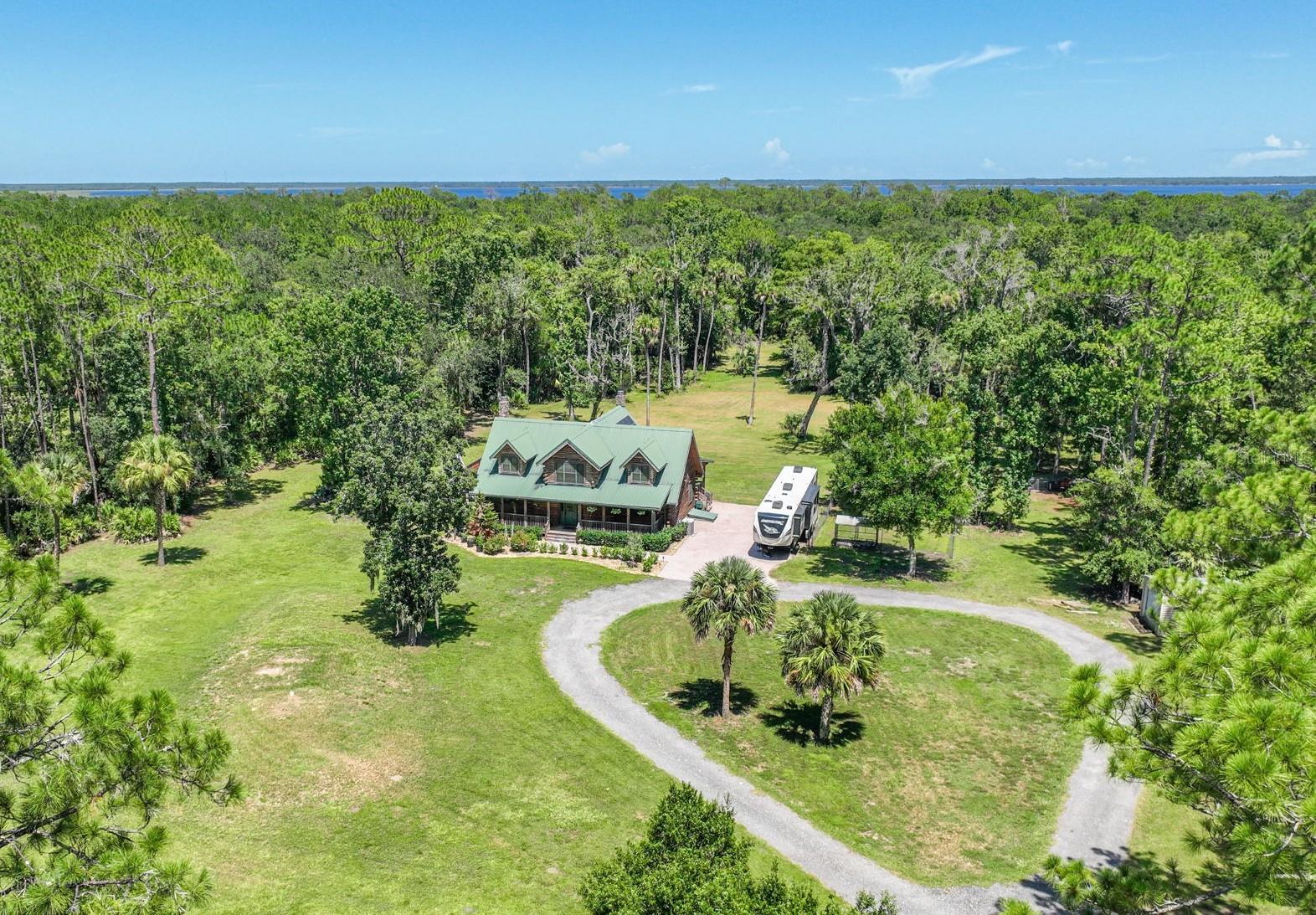 Photo of 1223 SUTTON TRAIL GENEVA FL 32732