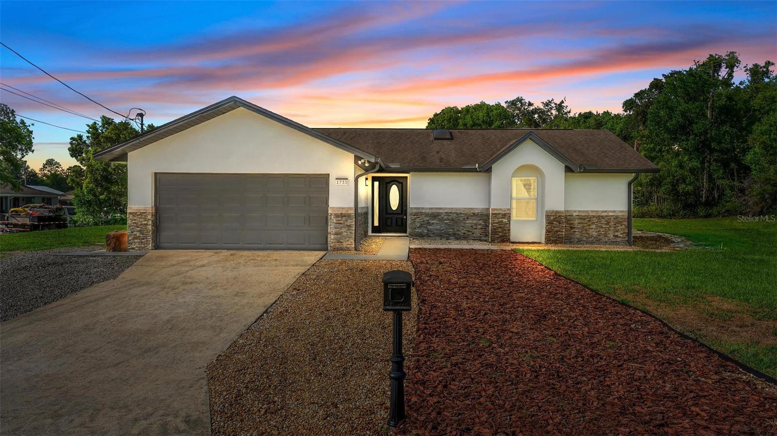Photo of 1733 TWIN OAK STREET DELTONA FL 32725
