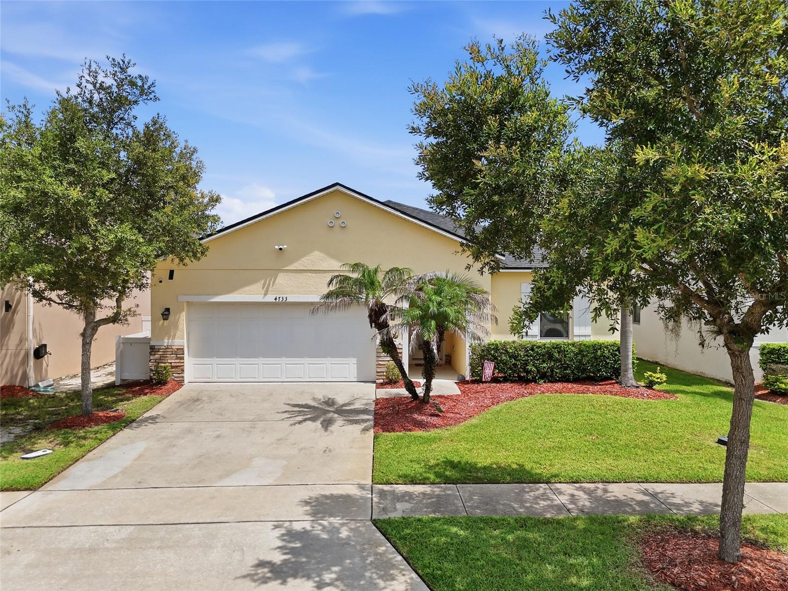 Photo of 4733 BLUE DIAMOND STREET KISSIMMEE FL 34746