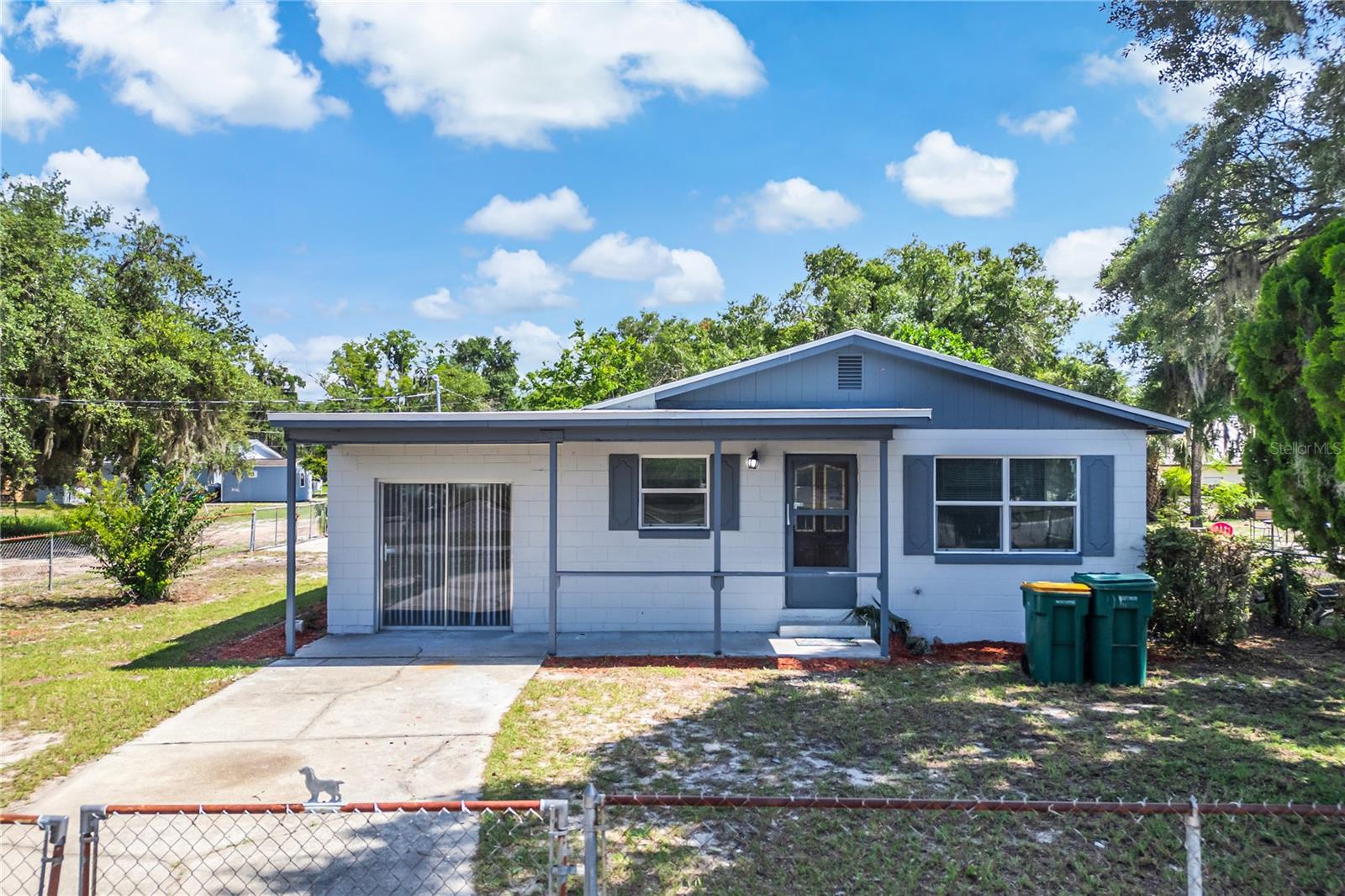 Photo of 922 BATES AVENUE EUSTIS FL 32726