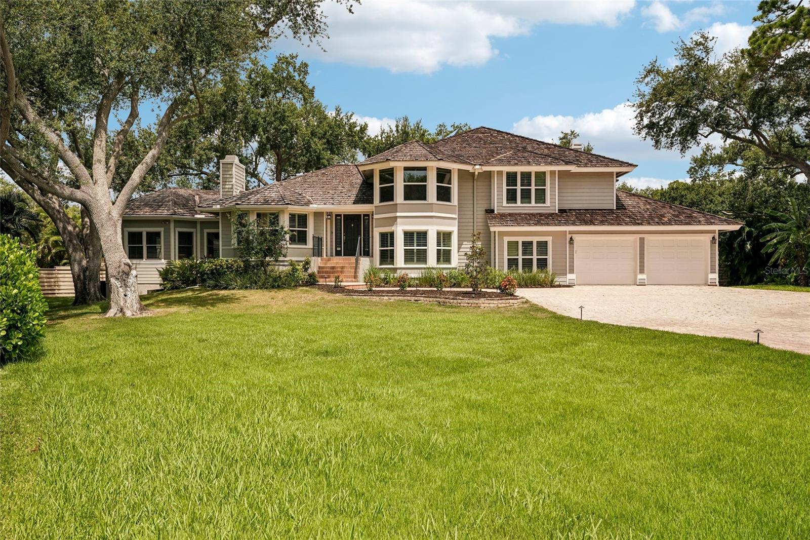 Photo of 1675 LANDINGS LANE SARASOTA FL 34231