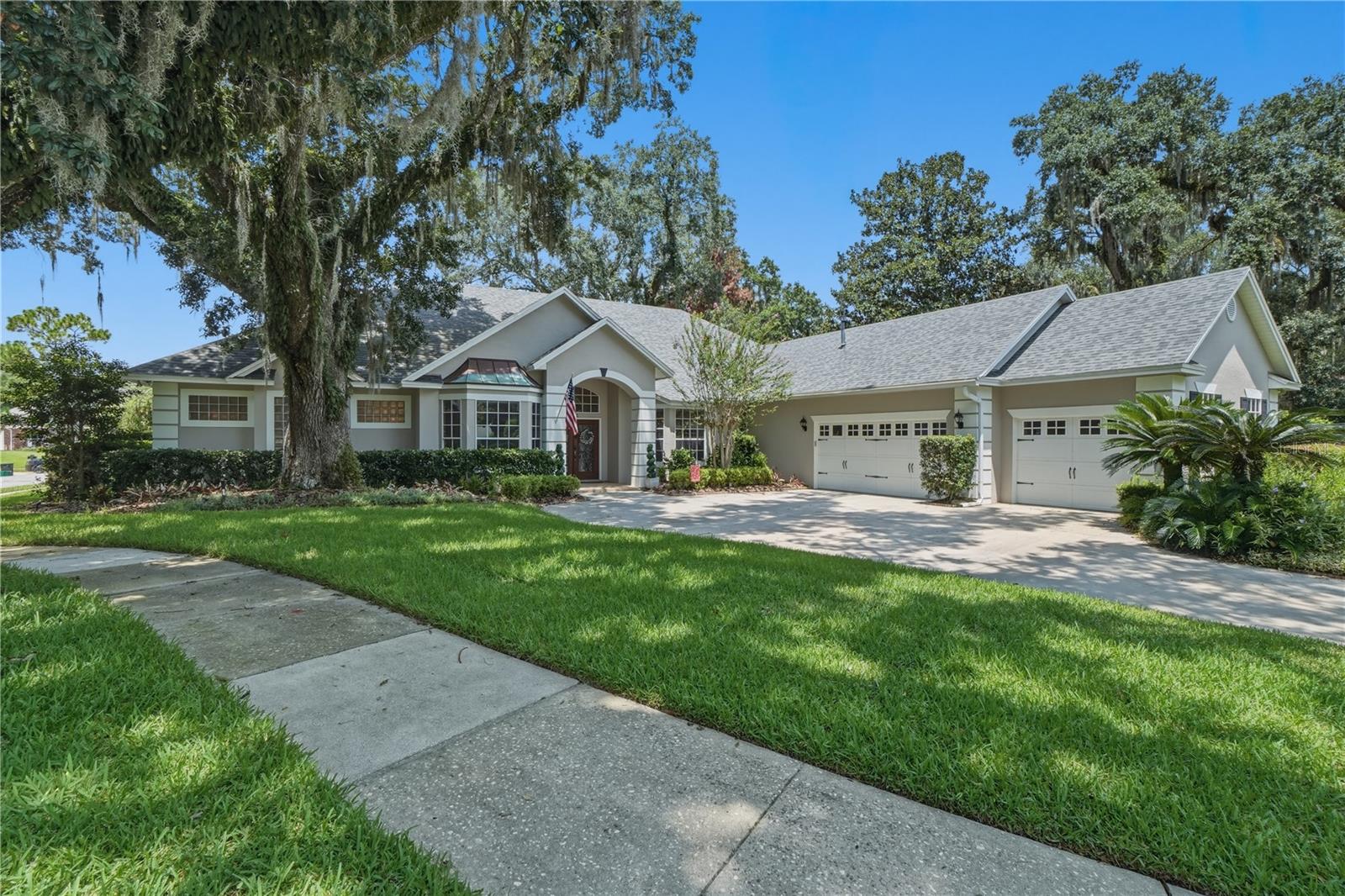 Photo of 3780 CHARLESTON LOOP OVIEDO FL 32765