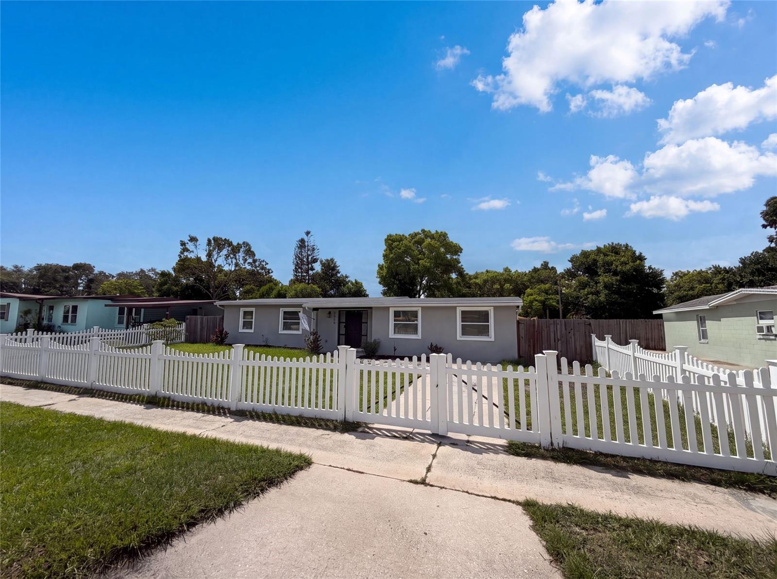 Photo of 2242 E DANA DRIVE DELTONA FL 32738