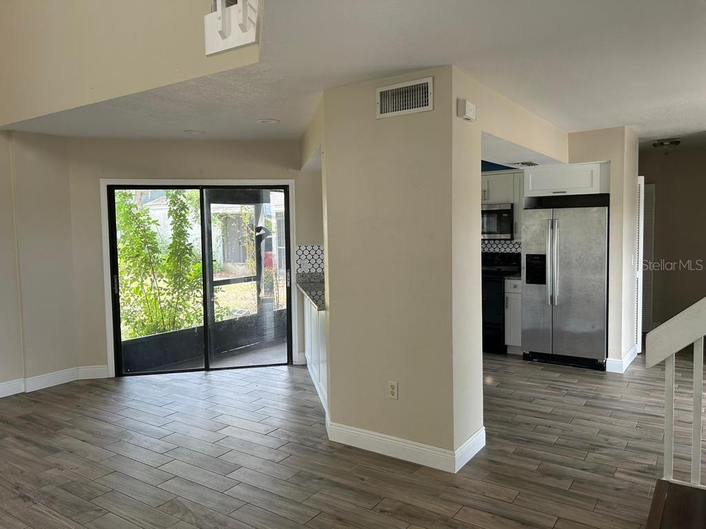 Photo of 222 CARPENTERS WAY #6 LAKELAND FL 33805