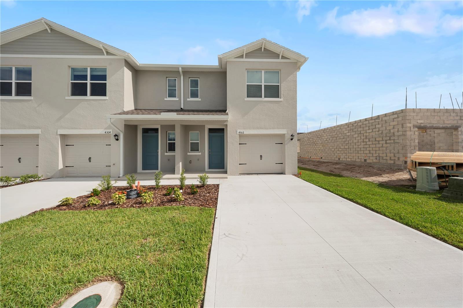 Photo of 4302 BUTTERSCOTCH CIRCLE LAKELAND FL 33811