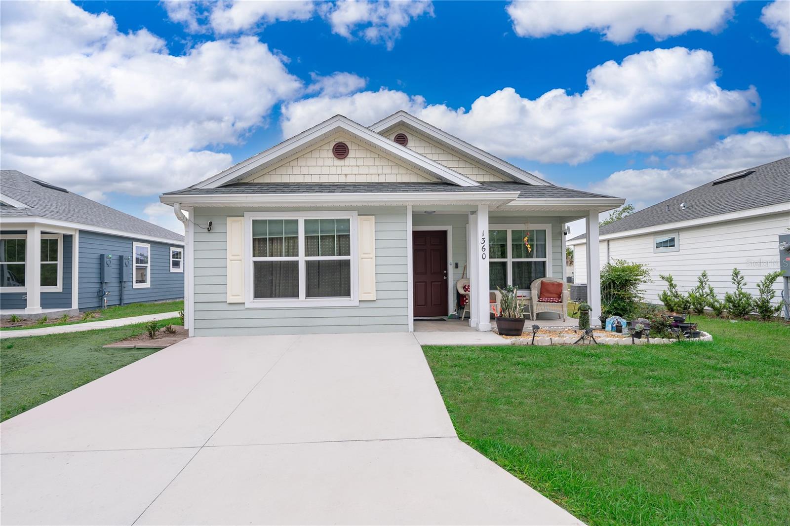 Photo of 1360 COTTAGE CIRCLE TAVARES FL 32778