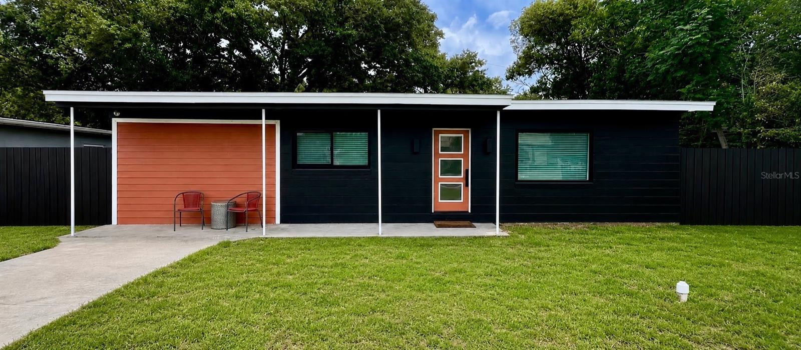 Photo of 8 E CYPRESS STREET WINTER GARDEN FL 34787
