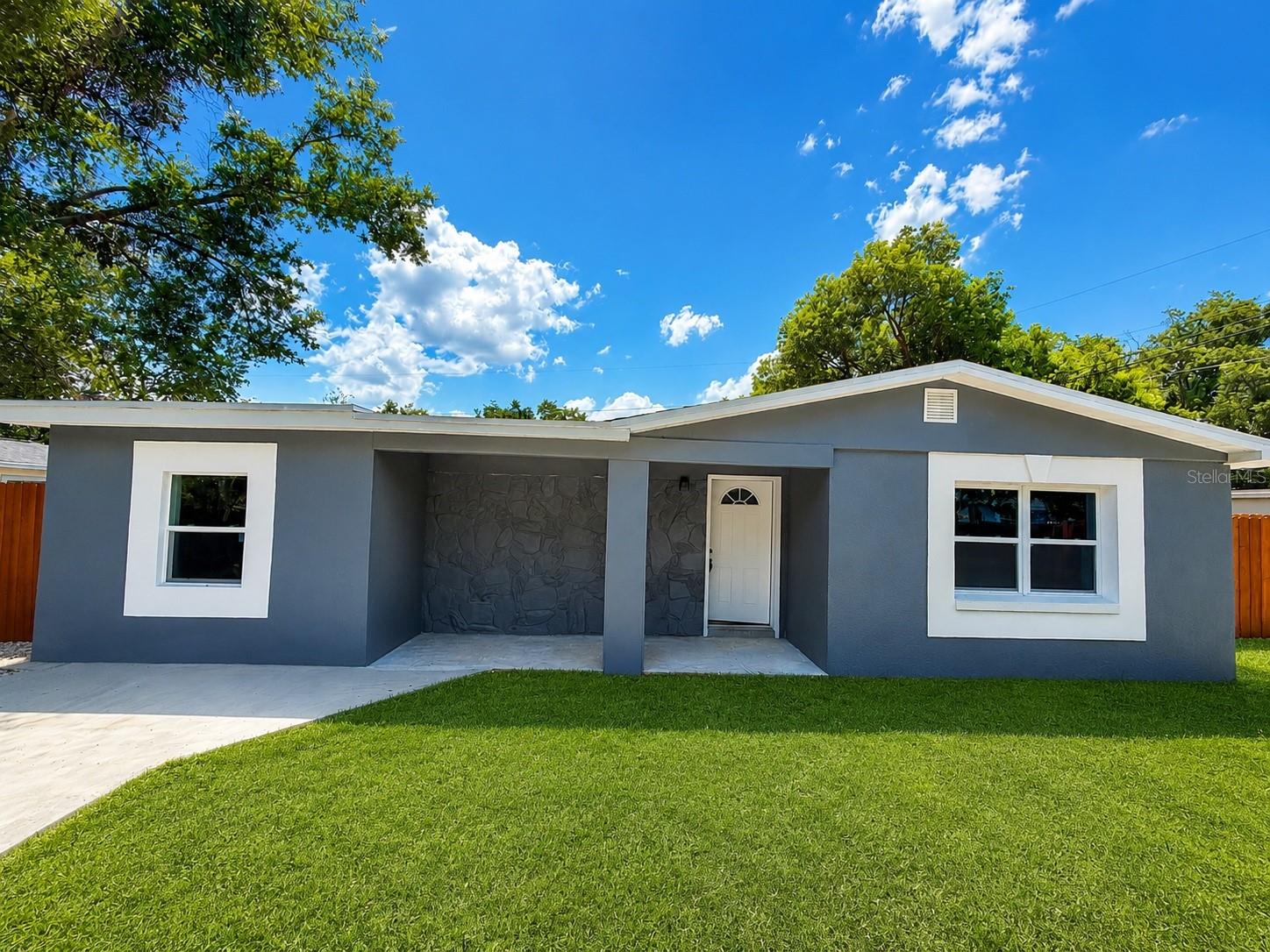Photo of 682 DURANGO WAY ALTAMONTE SPRINGS FL 32714