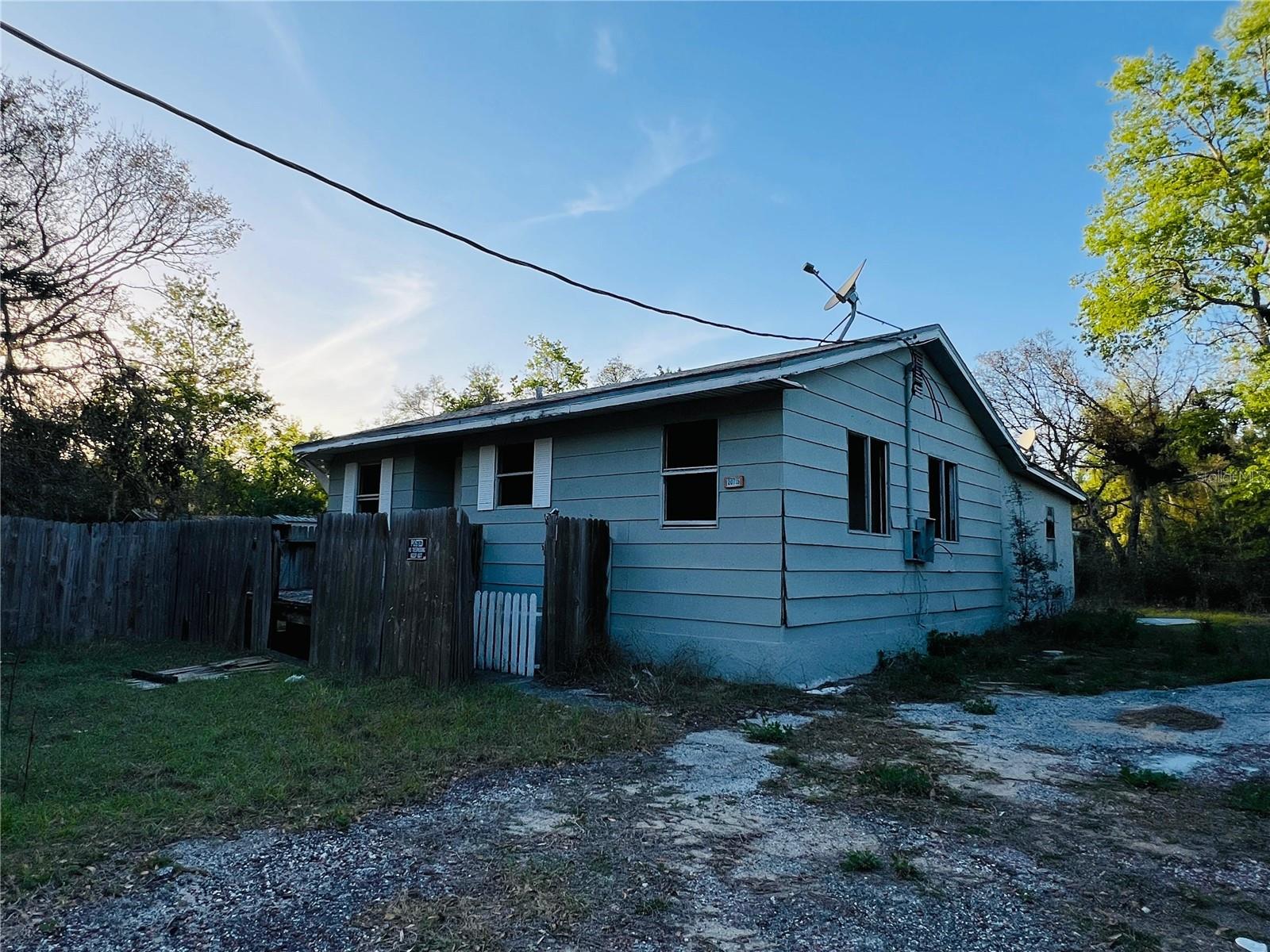 Photo of 20715 SE 141ST PLACE UMATILLA FL 32784