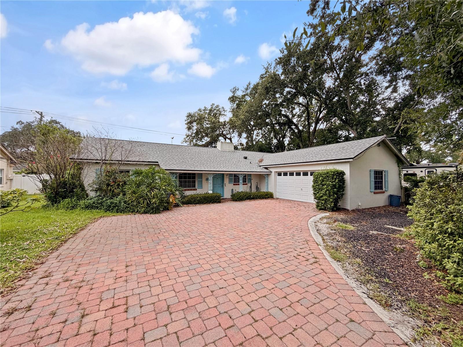 Photo of 2340 DERBYSHIRE ROAD MAITLAND FL 32751