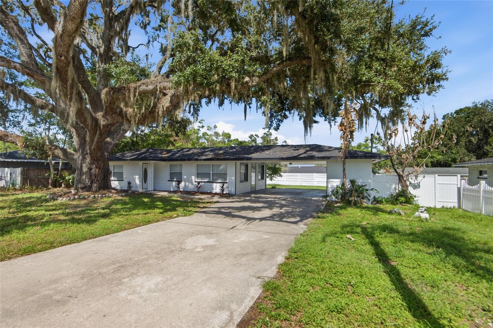 Photo of 5511 CRAIG DRIVE LAKELAND FL 33809