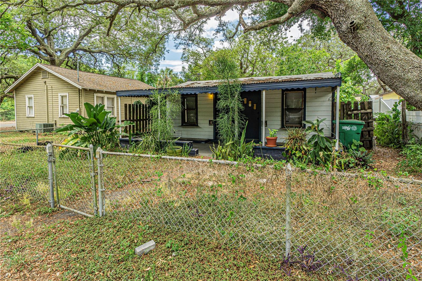 Photo of 708 E SENECA AVENUE TAMPA FL 33612