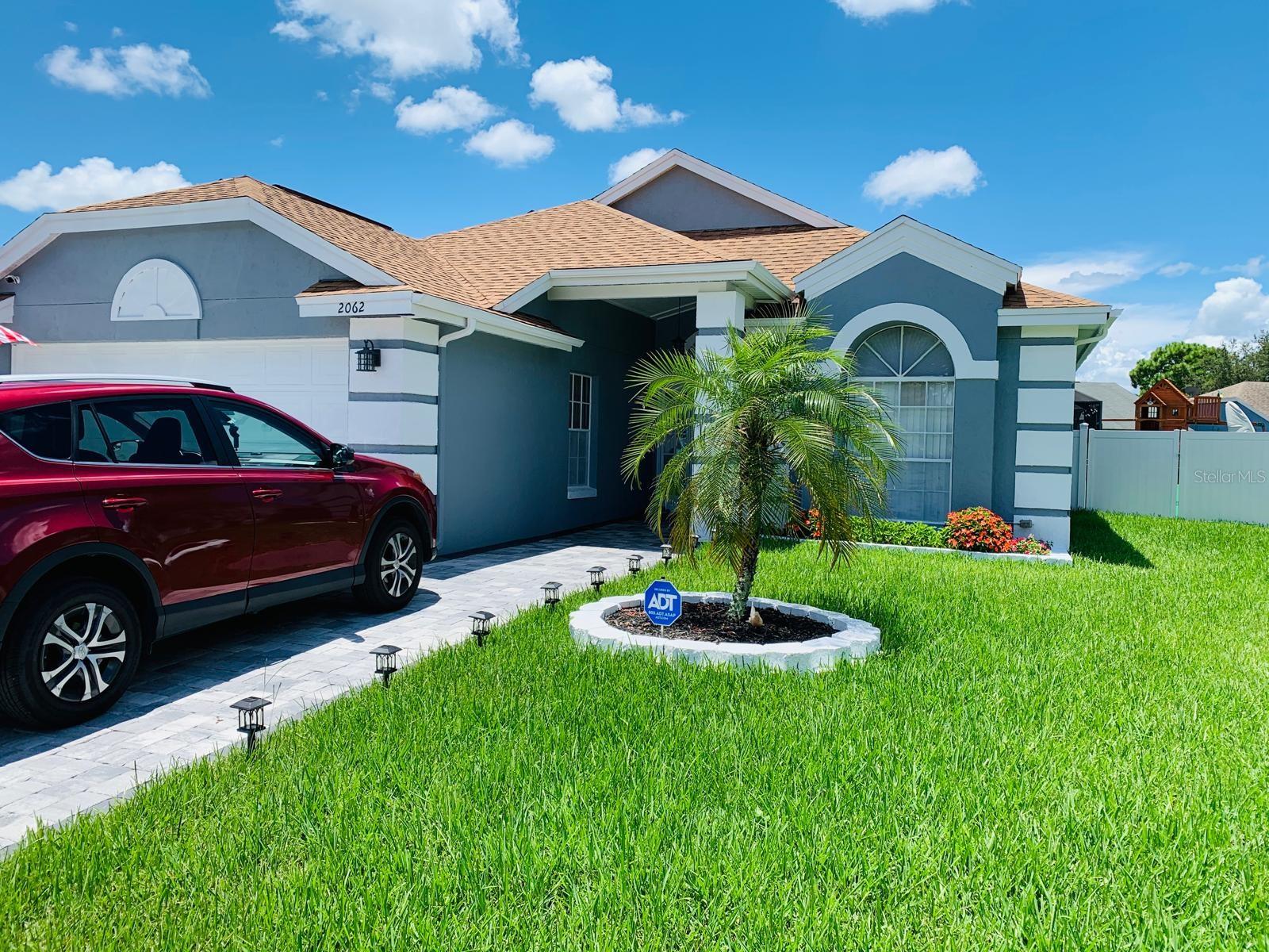 Photo of 2062 SUE ELLEN COURT APOPKA FL 32703