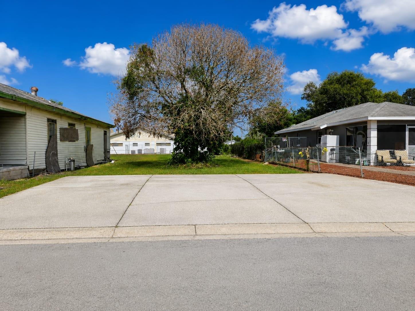 Photo of D STREET LAKE WALES FL 33853