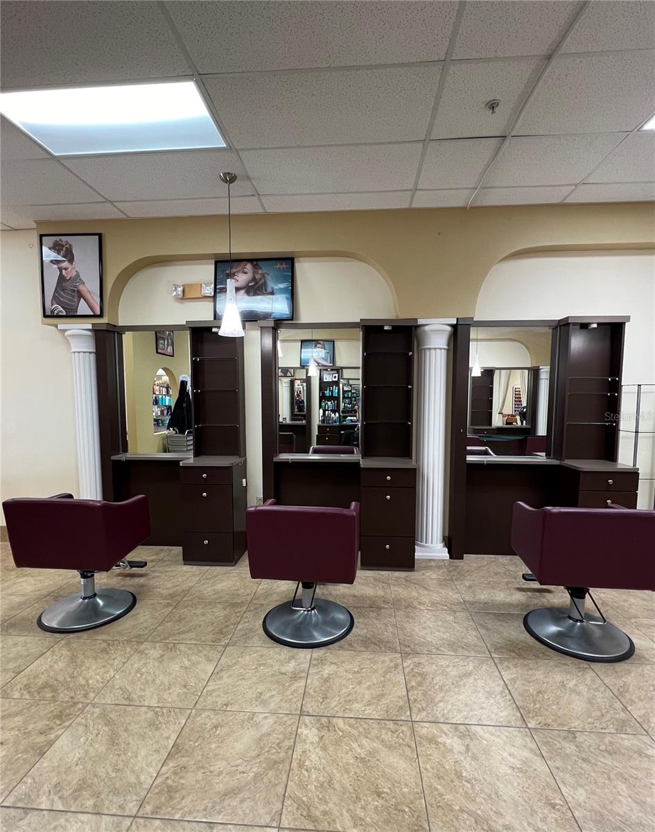 Photo of 319 WEST ROAD OCOEE FL 34761