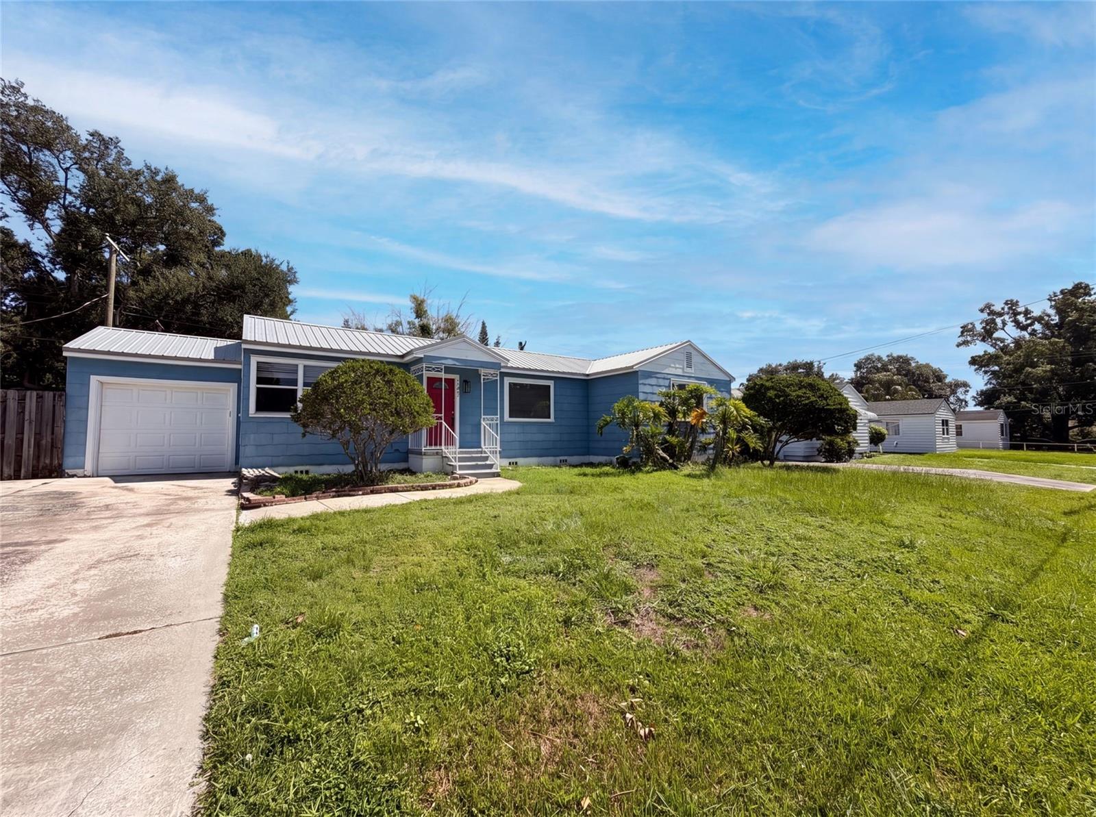 Photo of 1521 W RIVER SHORE WAY TAMPA FL 33603