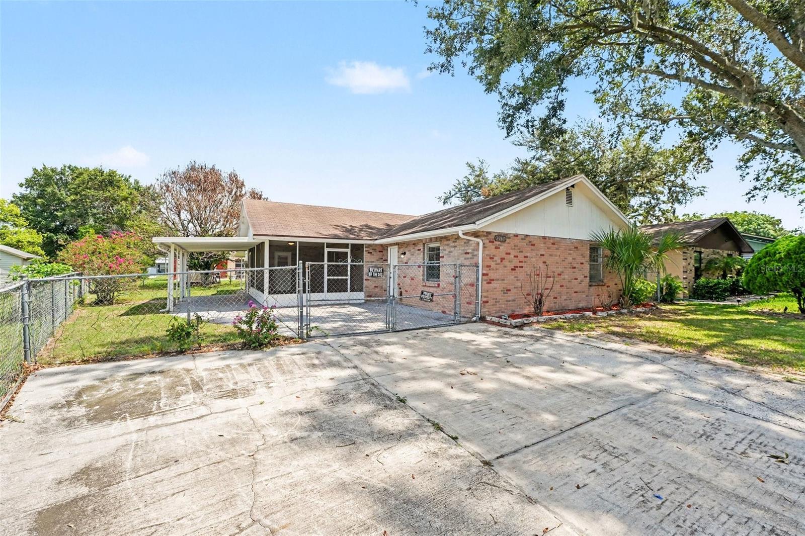 Photo of 2047 SOMERVILLE DRIVE LAKELAND FL 33815