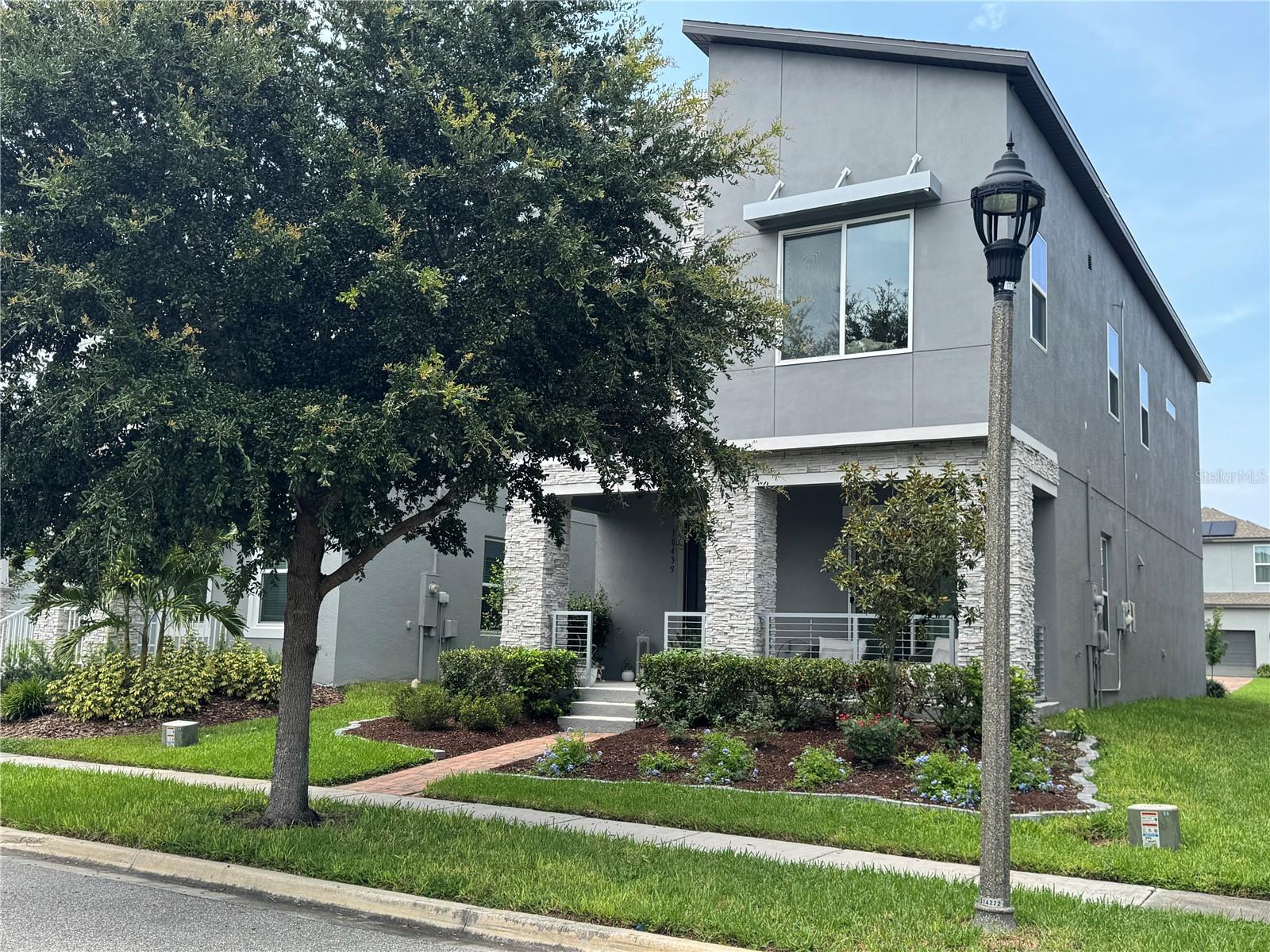 Photo of 10439 AUSTRINA OAK LOOP WINTER GARDEN FL 34787