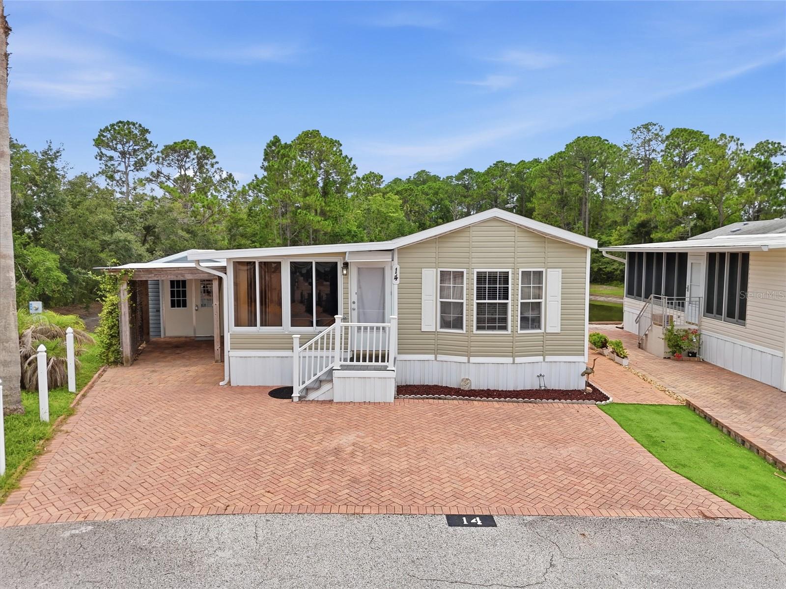 Photo of 20285 US HIGHWAY 27 #14 CLERMONT FL 34715