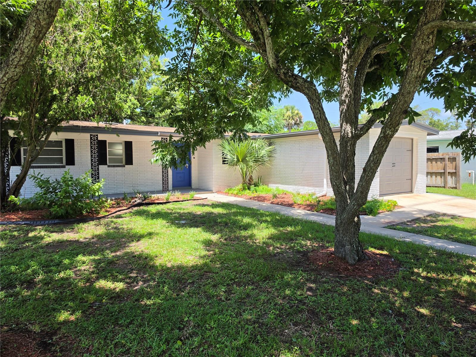 Photo of 640 WESTWARD CIRCLE DAYTONA BEACH FL 32117