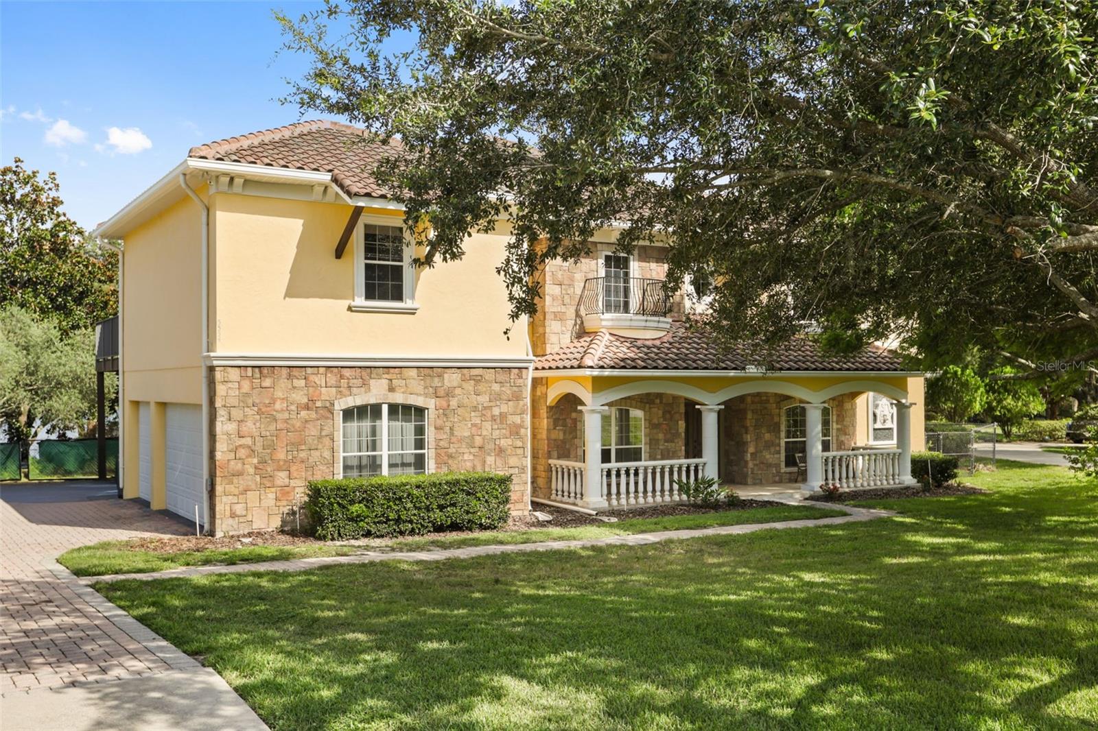 Photo of 5554 PALM LAKE CIRCLE ORLANDO FL 32819