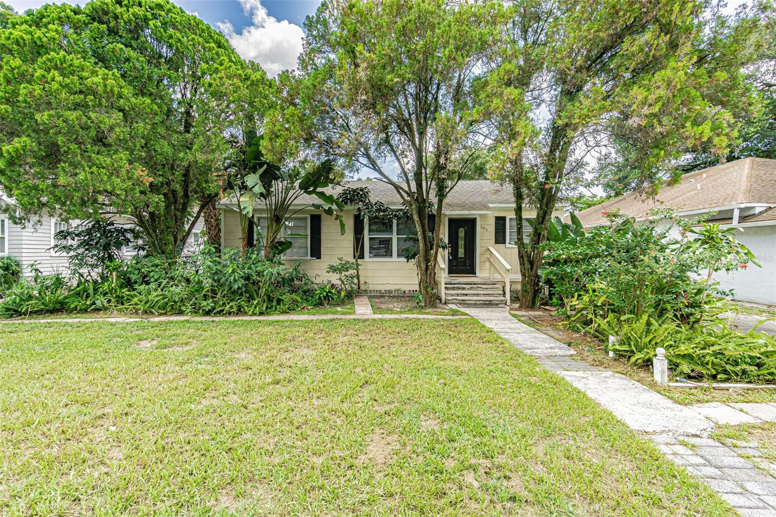 Photo of 505 E VIRGINIA AVENUE TAMPA FL 33603