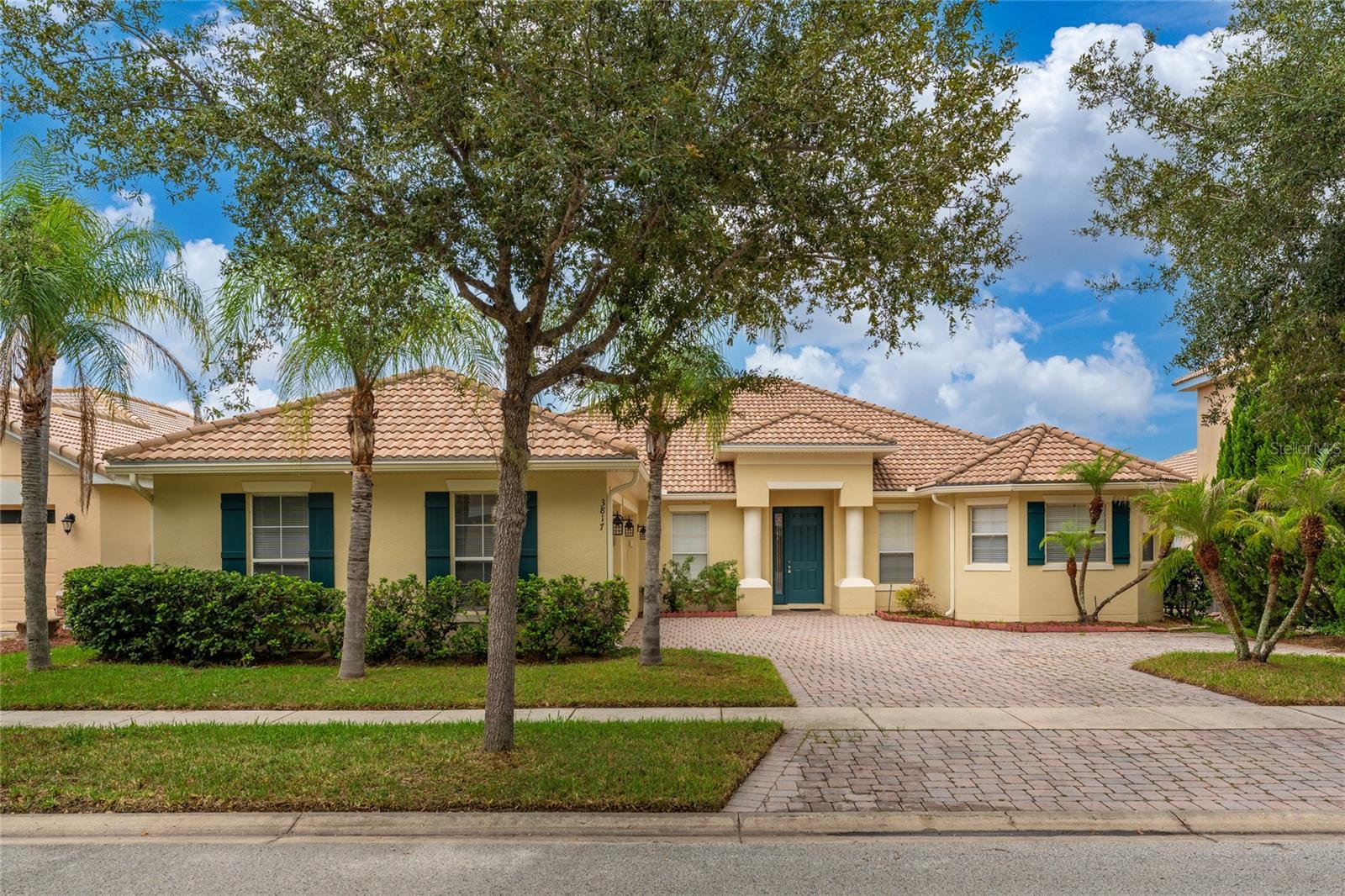 Photo of 3817 GOLDEN FEATHER WAY KISSIMMEE FL 34746