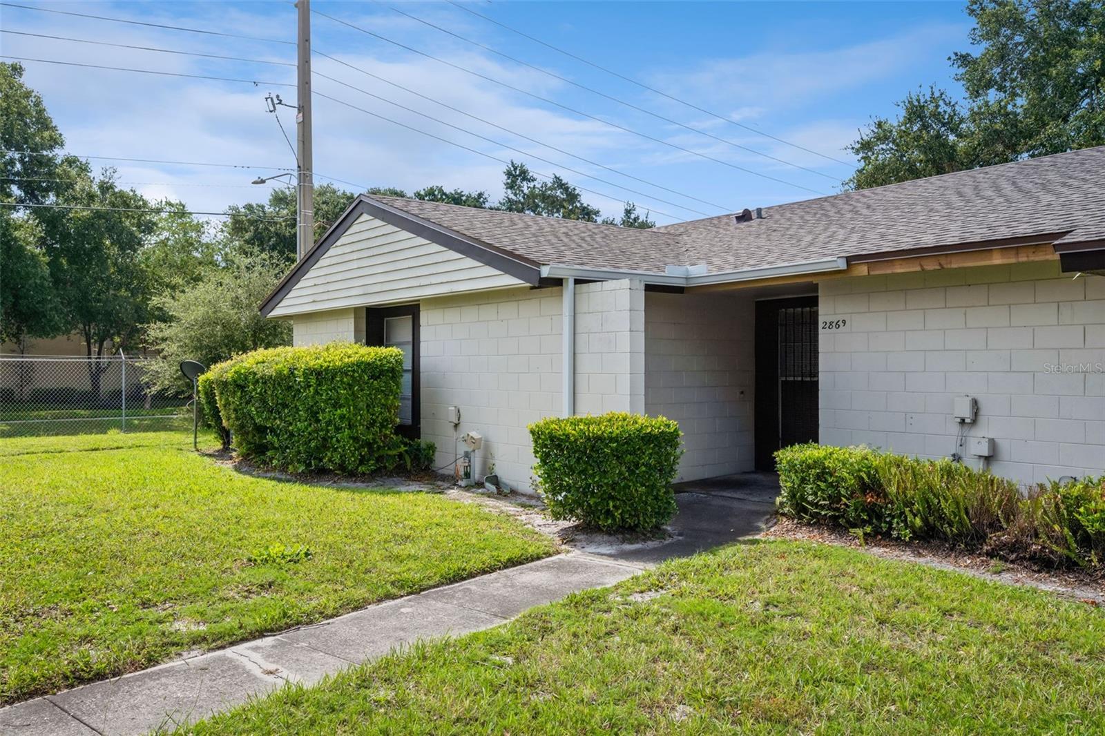Photo of 2869 WILLOW RUN ORLANDO FL 32808
