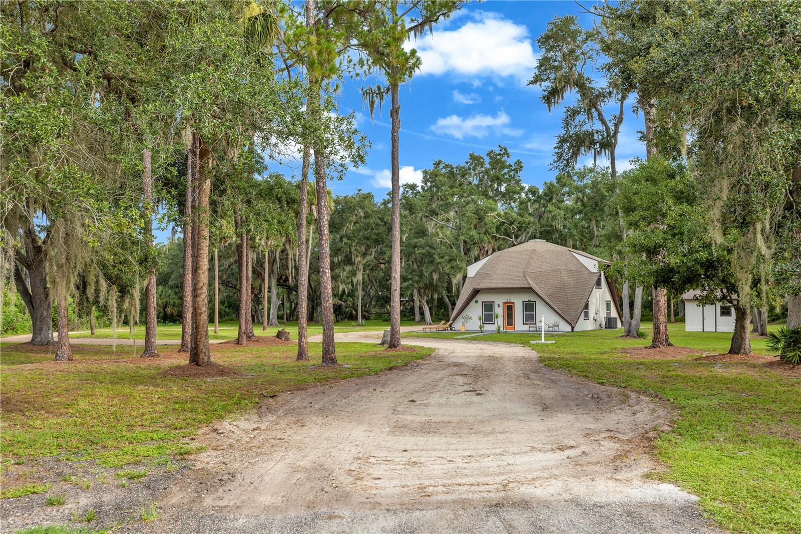 Photo of 1213 BUTCH CASSIDY TRAIL WIMAUMA FL 33598