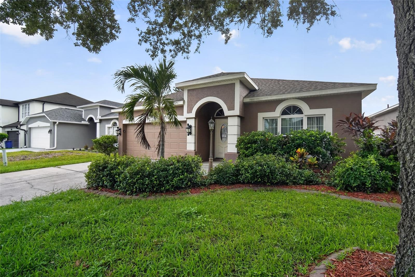 Photo of 13548 MERE VIEW DRIVE ODESSA FL 33556