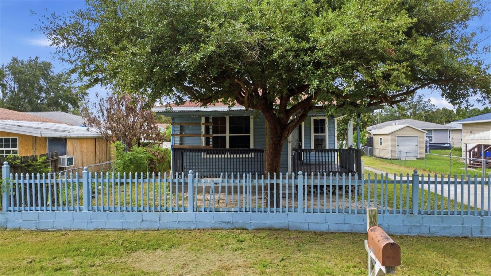 Photo of 38407 LOWELL HARRIS WAY DADE CITY FL 33525