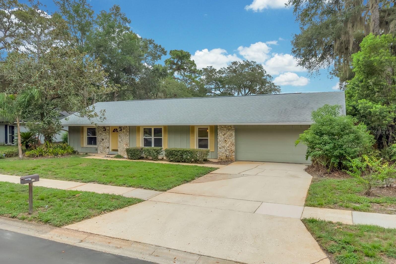 Photo of 215 PALMETTO CONCOURSE LONGWOOD FL 32779