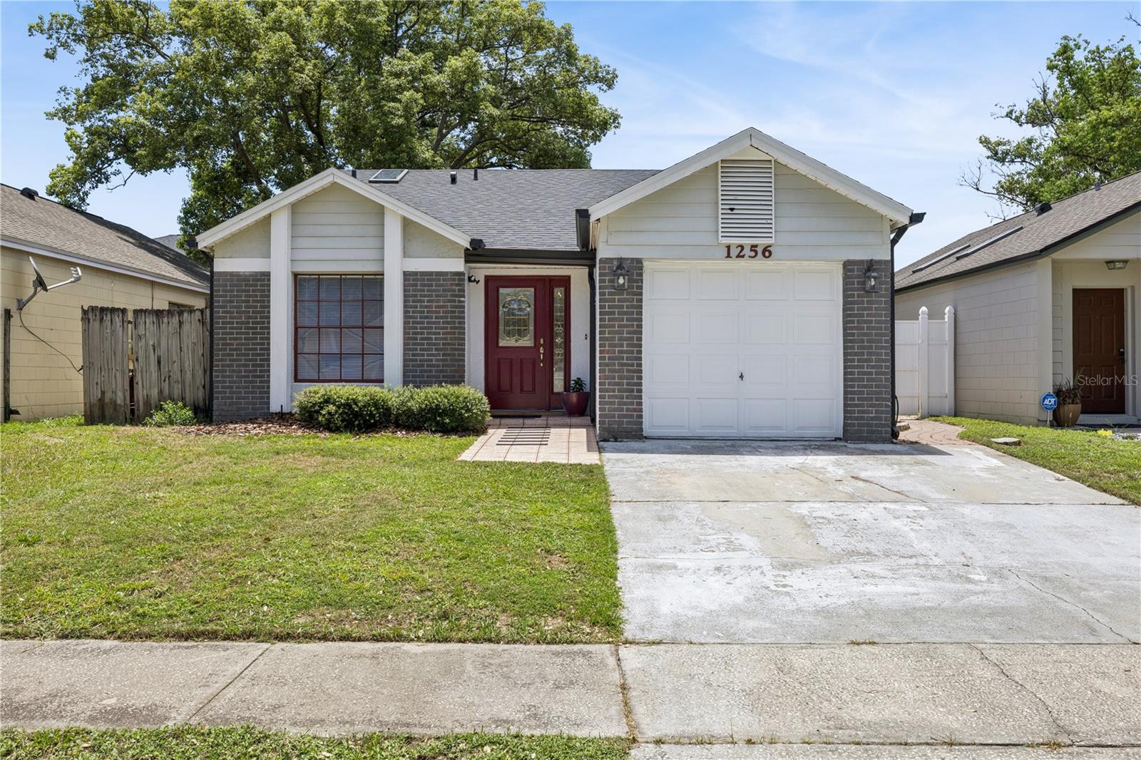 Photo of 1256 PIN OAK DRIVE APOPKA FL 32703