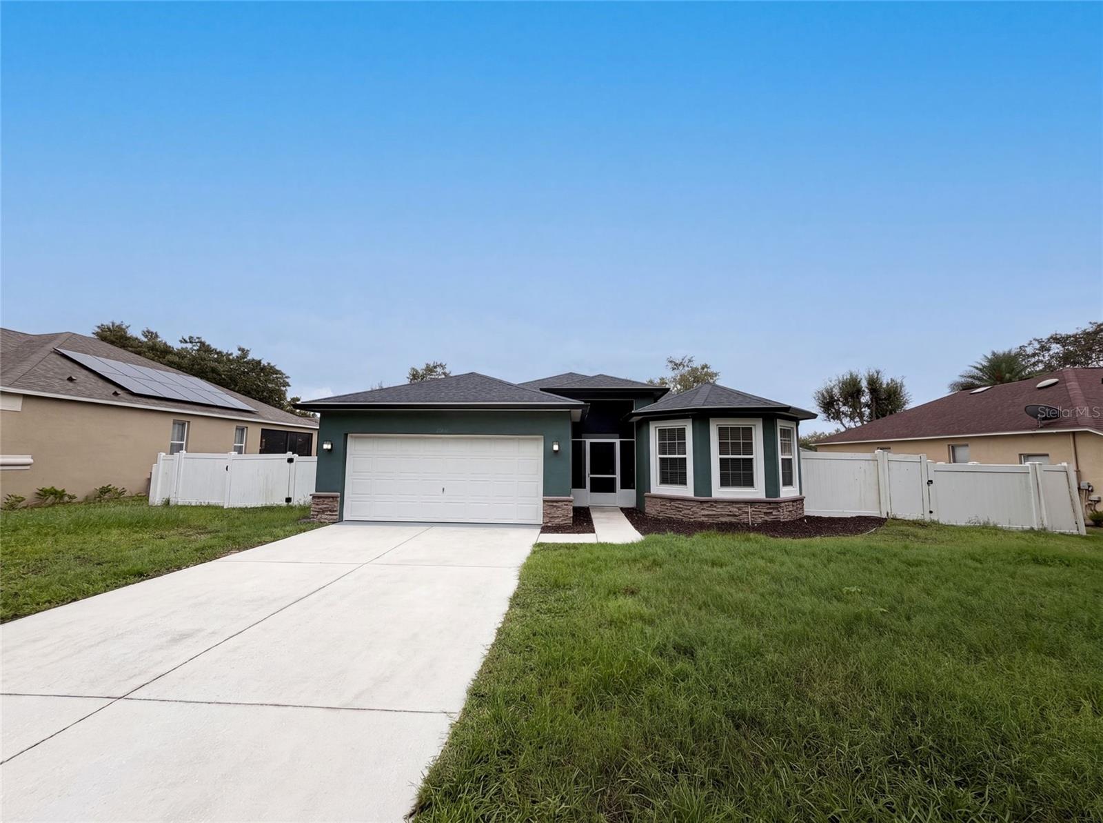 Photo of 12902 SCOUT COURT GRAND ISLAND FL 32735