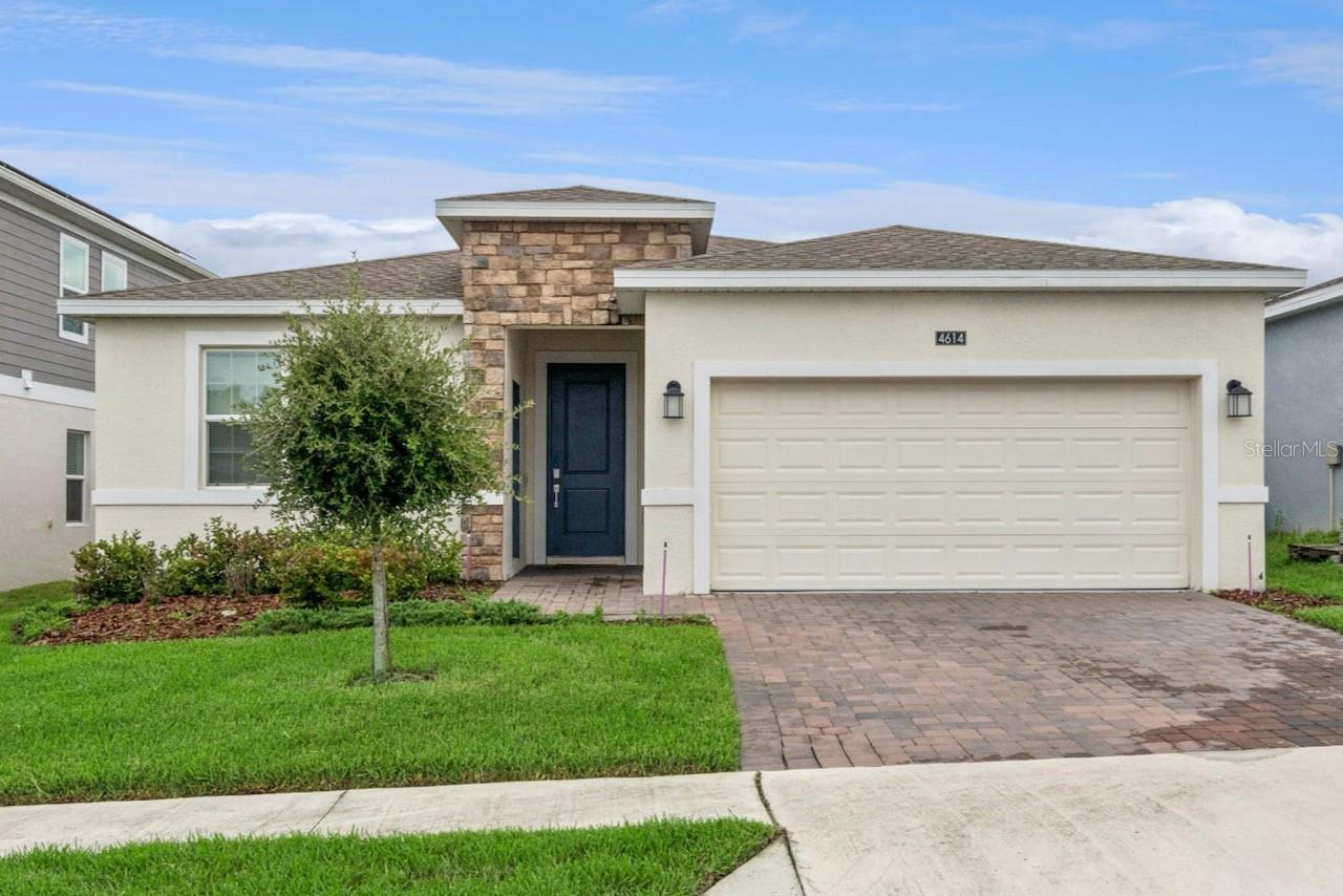 Photo of 4614 WANDSWORTH WAY DAVENPORT FL 33837