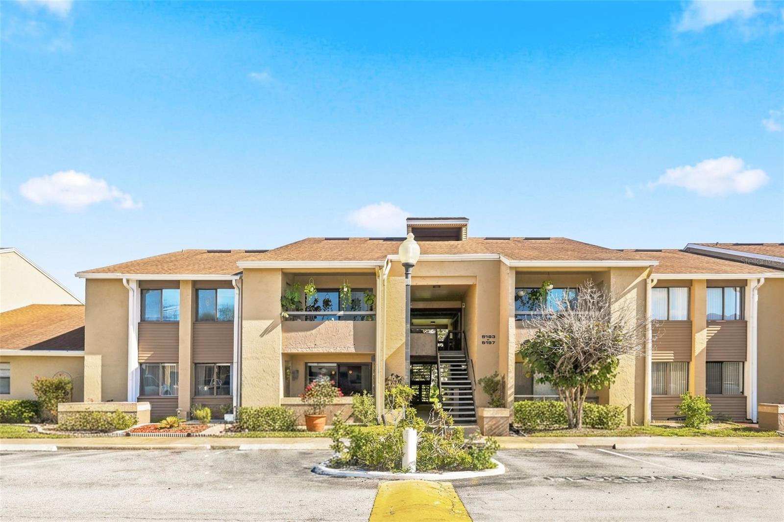 Photo of 5195 VINELAND ROAD #B102 ORLANDO FL 32811