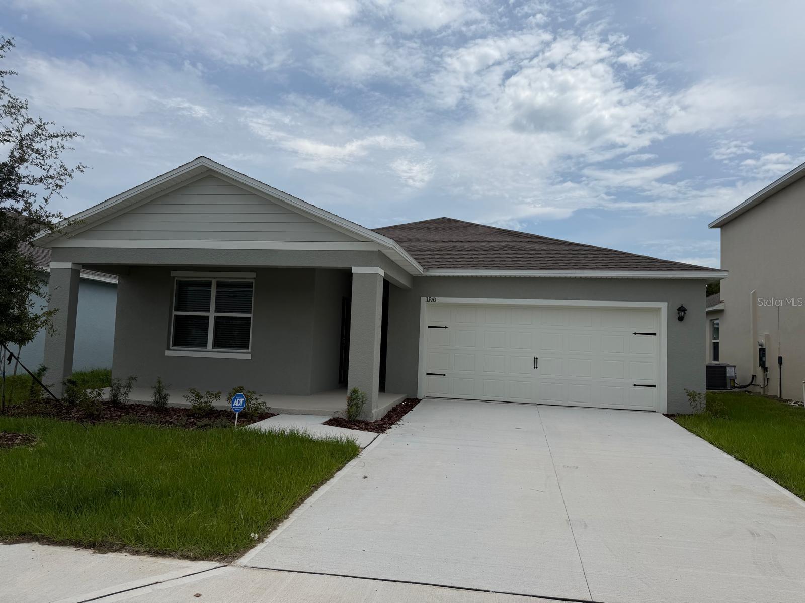 Photo of 3910 LIMEKLIN FALLS LOOP DAVENPORT FL 33837