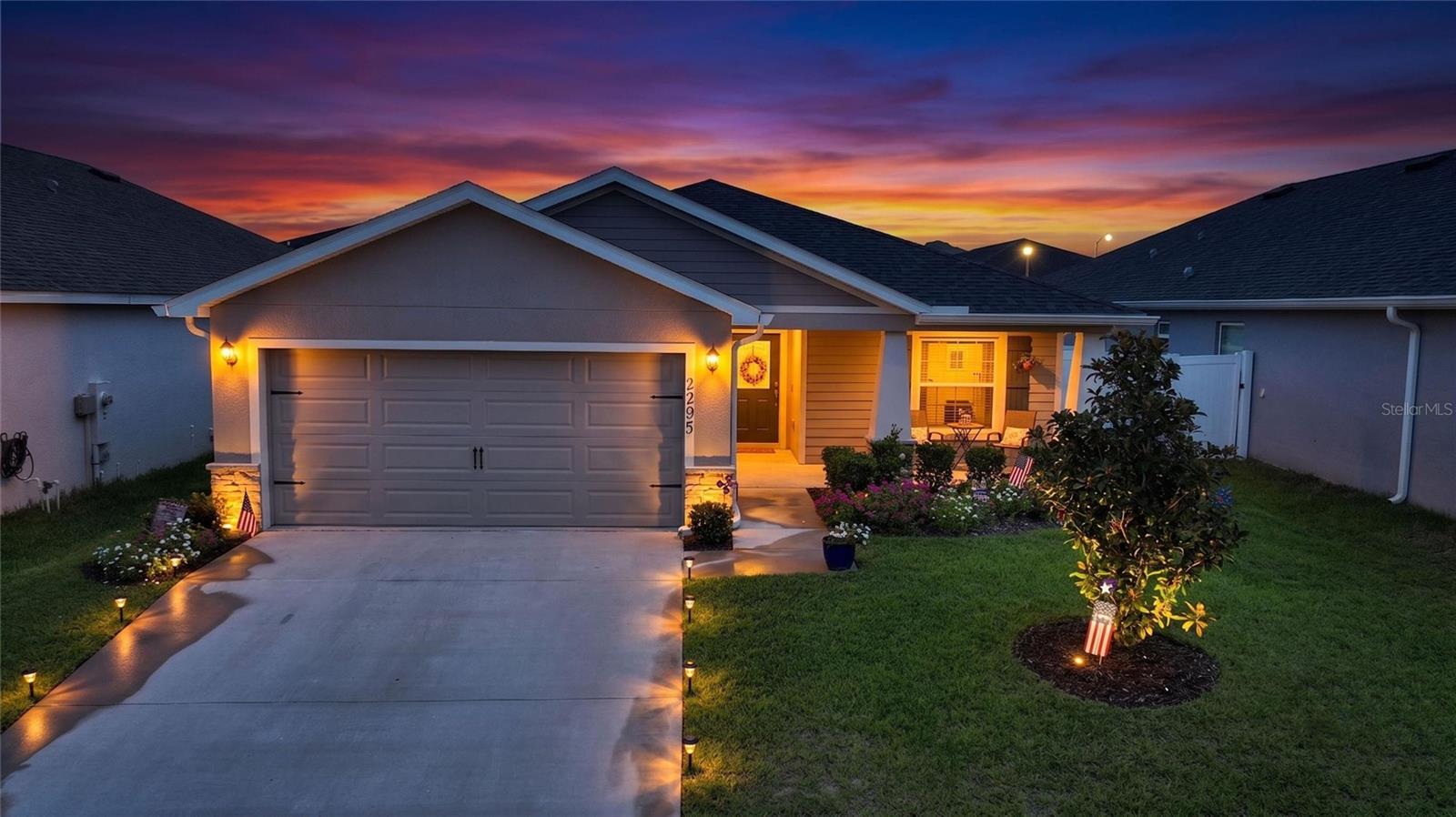 Photo of 2295 SUNSET WAY DAVENPORT FL 33837