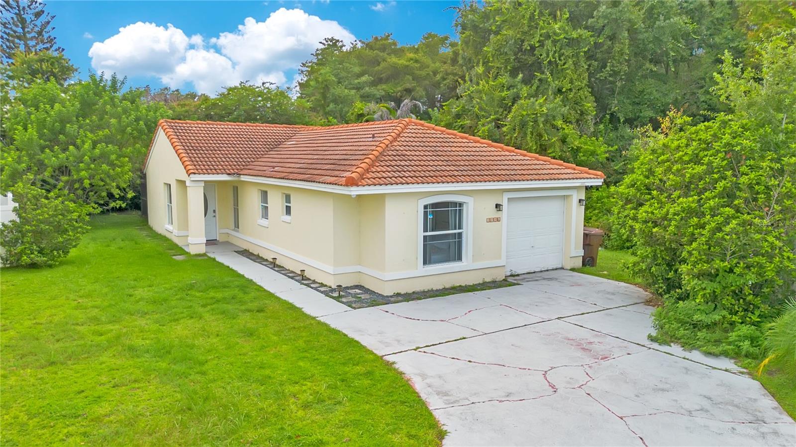 Photo of 2346 CORDOVA COURT KISSIMMEE FL 34743