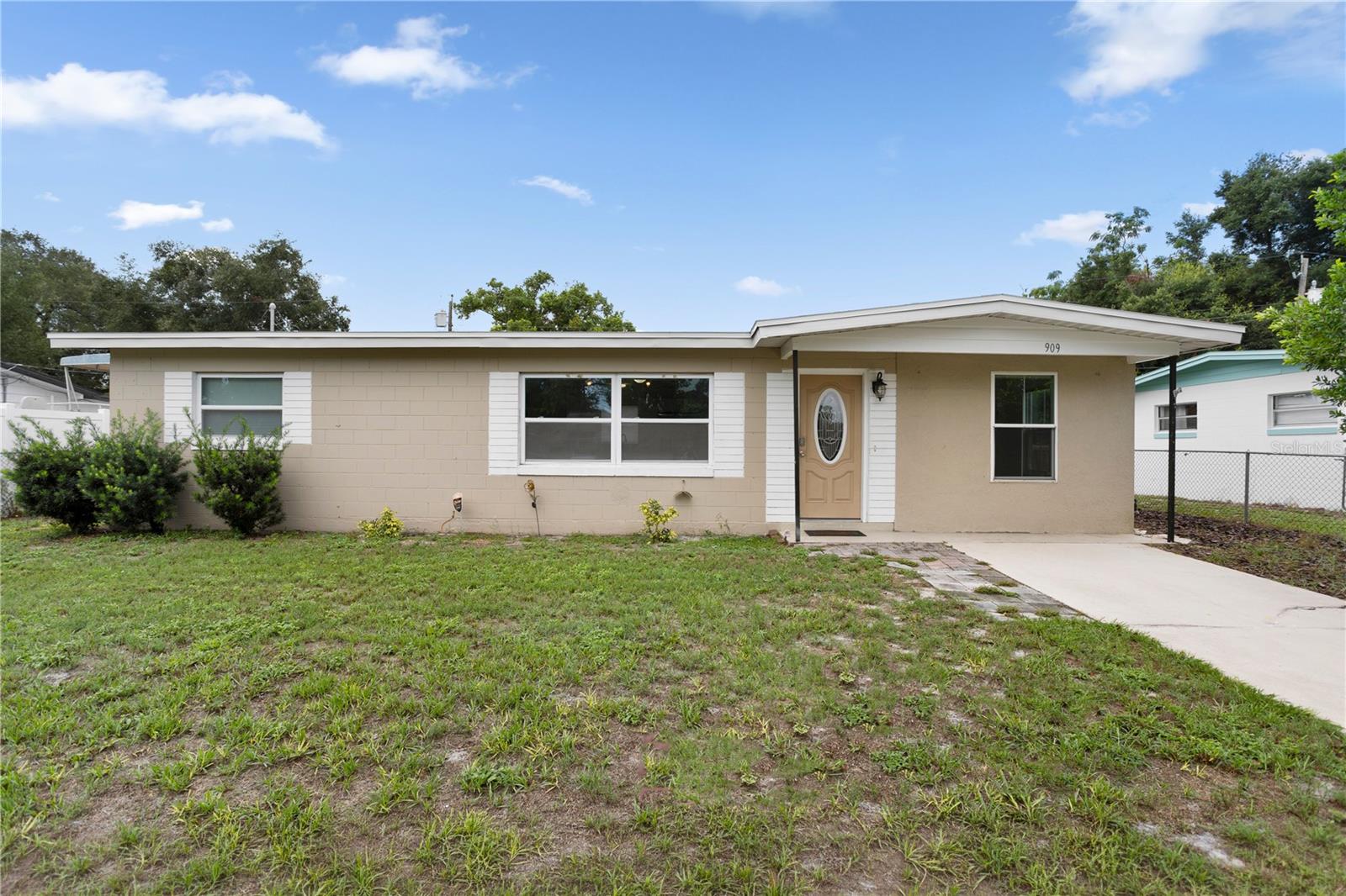 Photo of 909 URSULA STREET OCOEE FL 34761